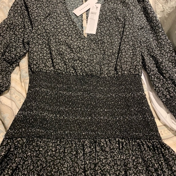 Cute fitted dress by Top Shop - Picture 2 of 8